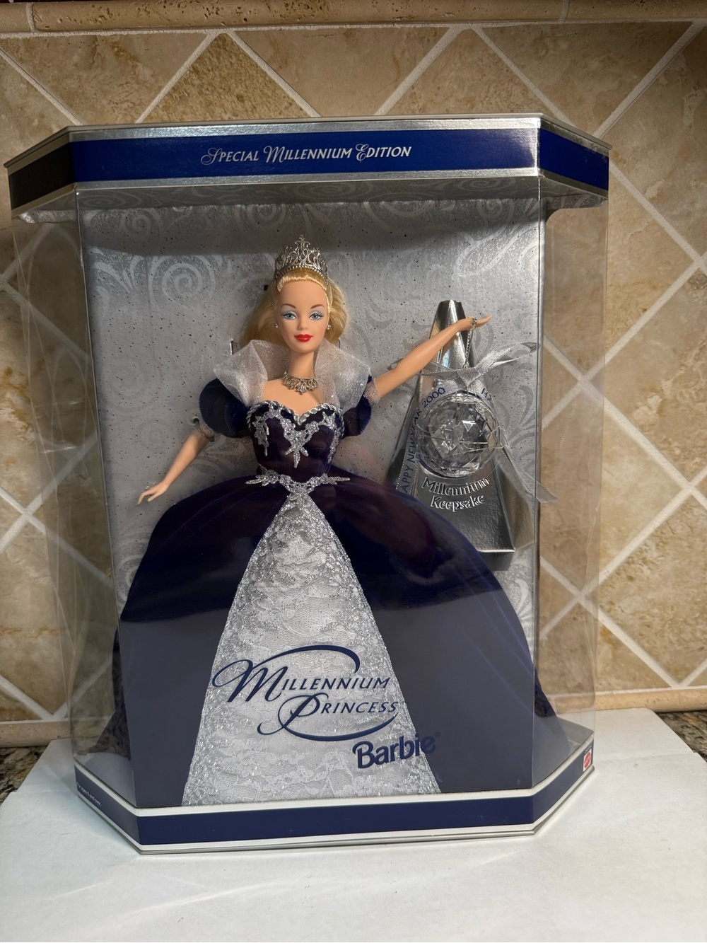 Mattel Barbie 1999 Millennium Princess Special Edition #24154 NRFB Keepsake Doll
